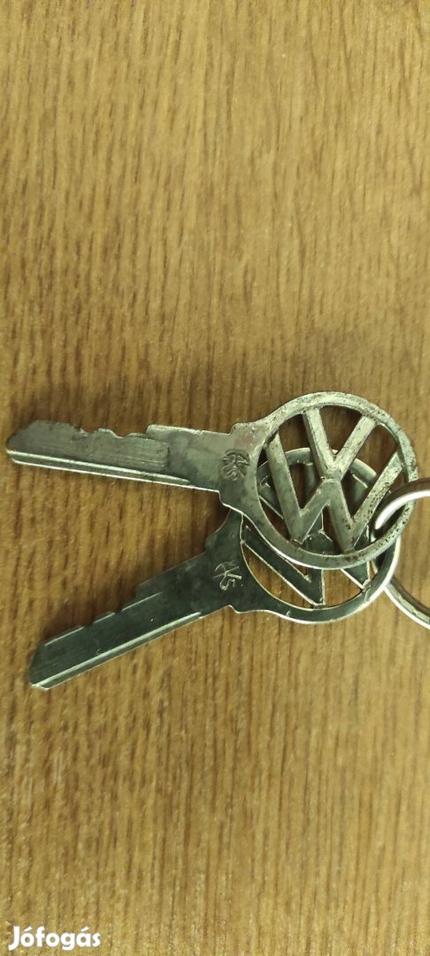 kulcs zár dekorációs célra Pannónia vw kulcscsomó 
