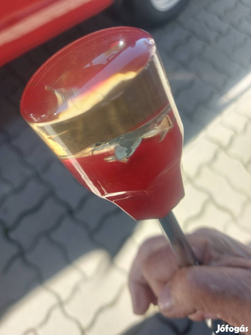 lada kisautós valtógomb