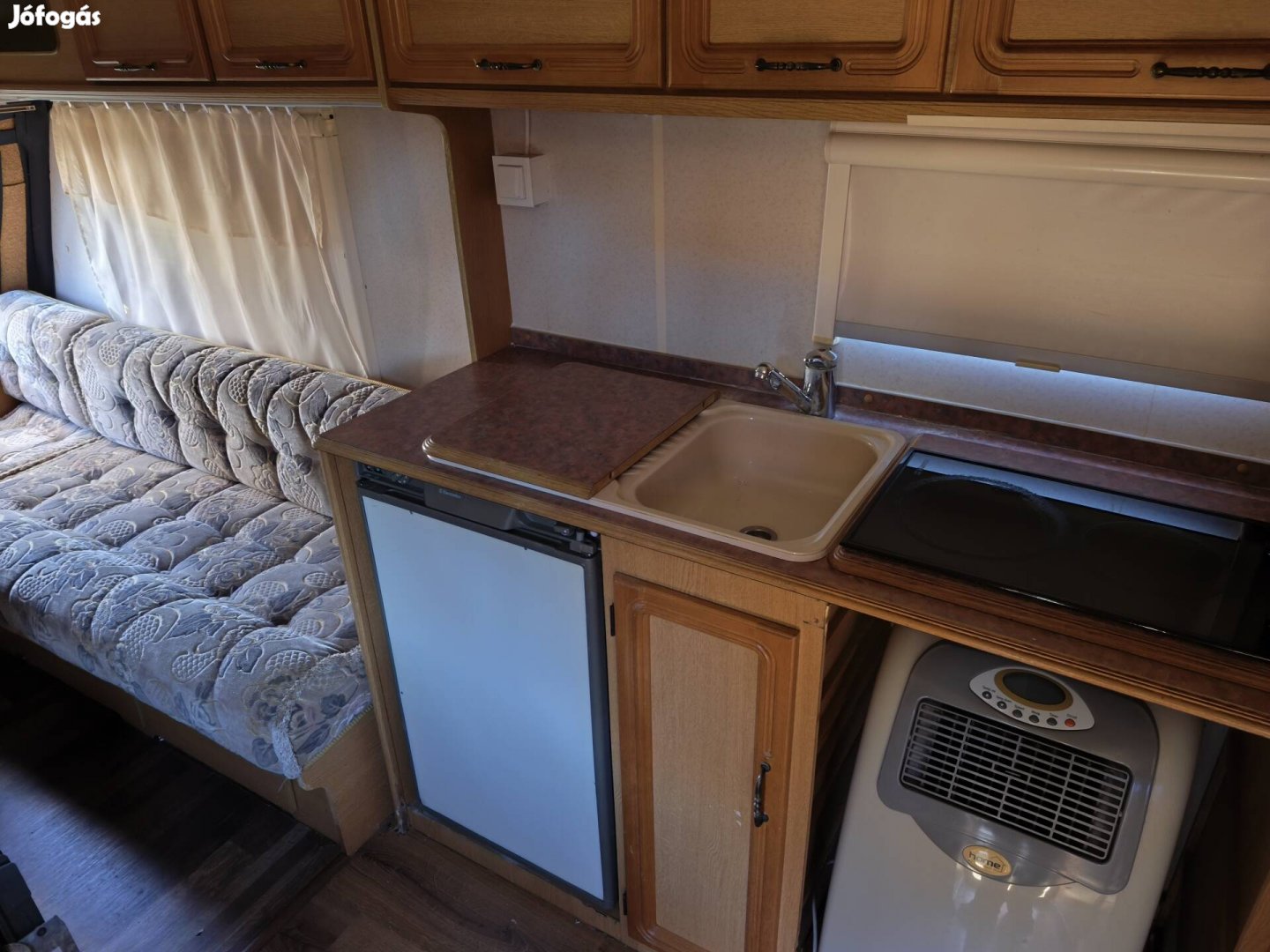 lakókocsi eladó 