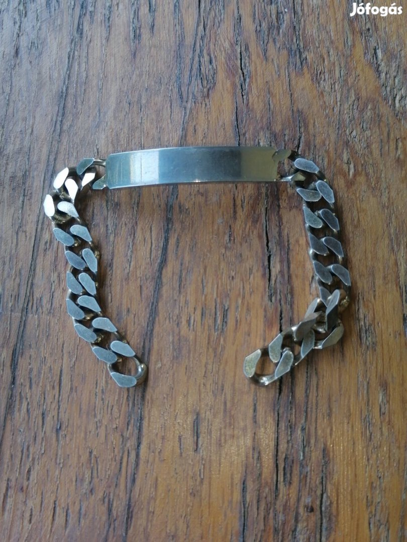 lapbetétes retró karlánc