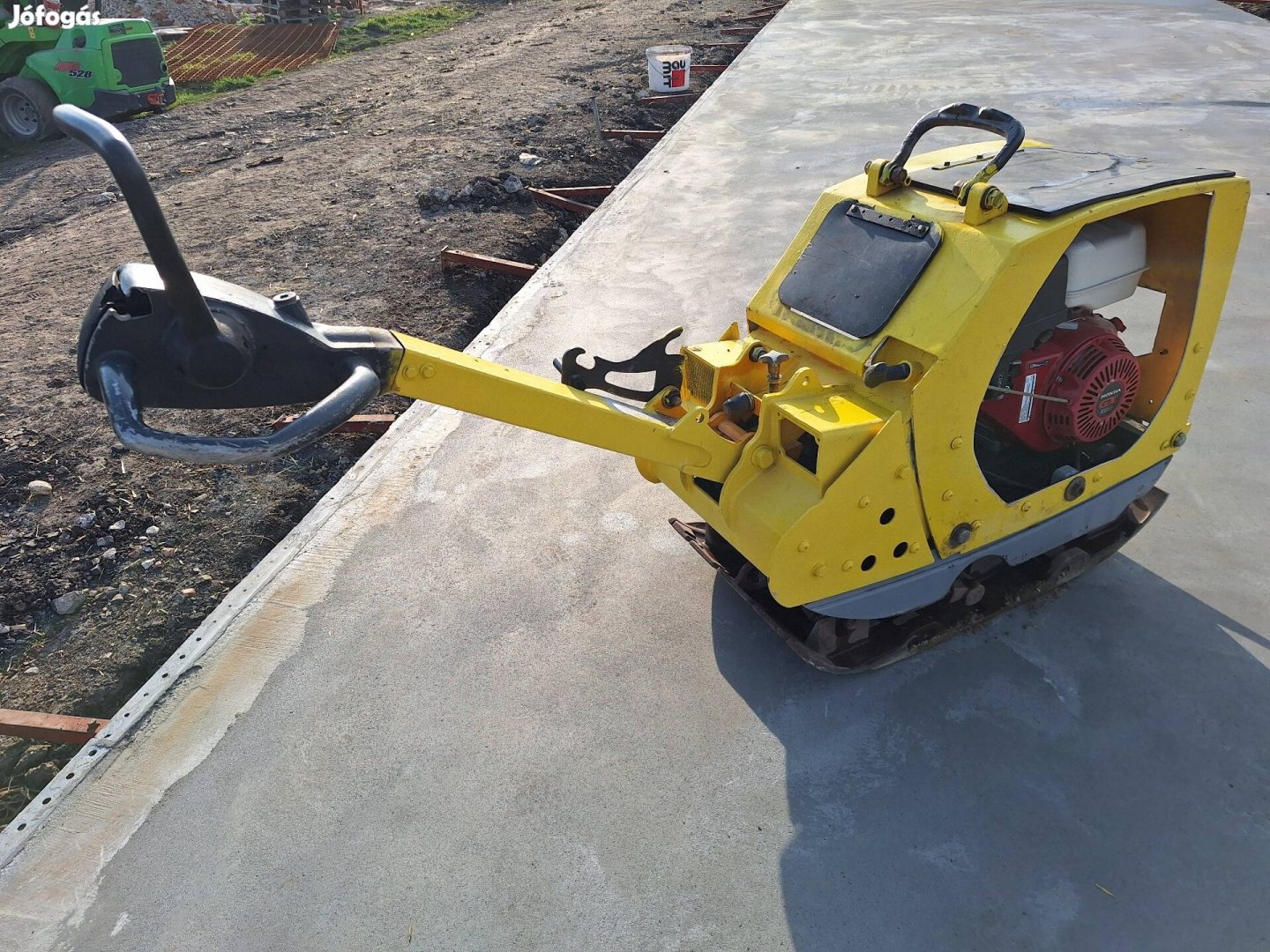 lapvibrátor Bomag 400kg