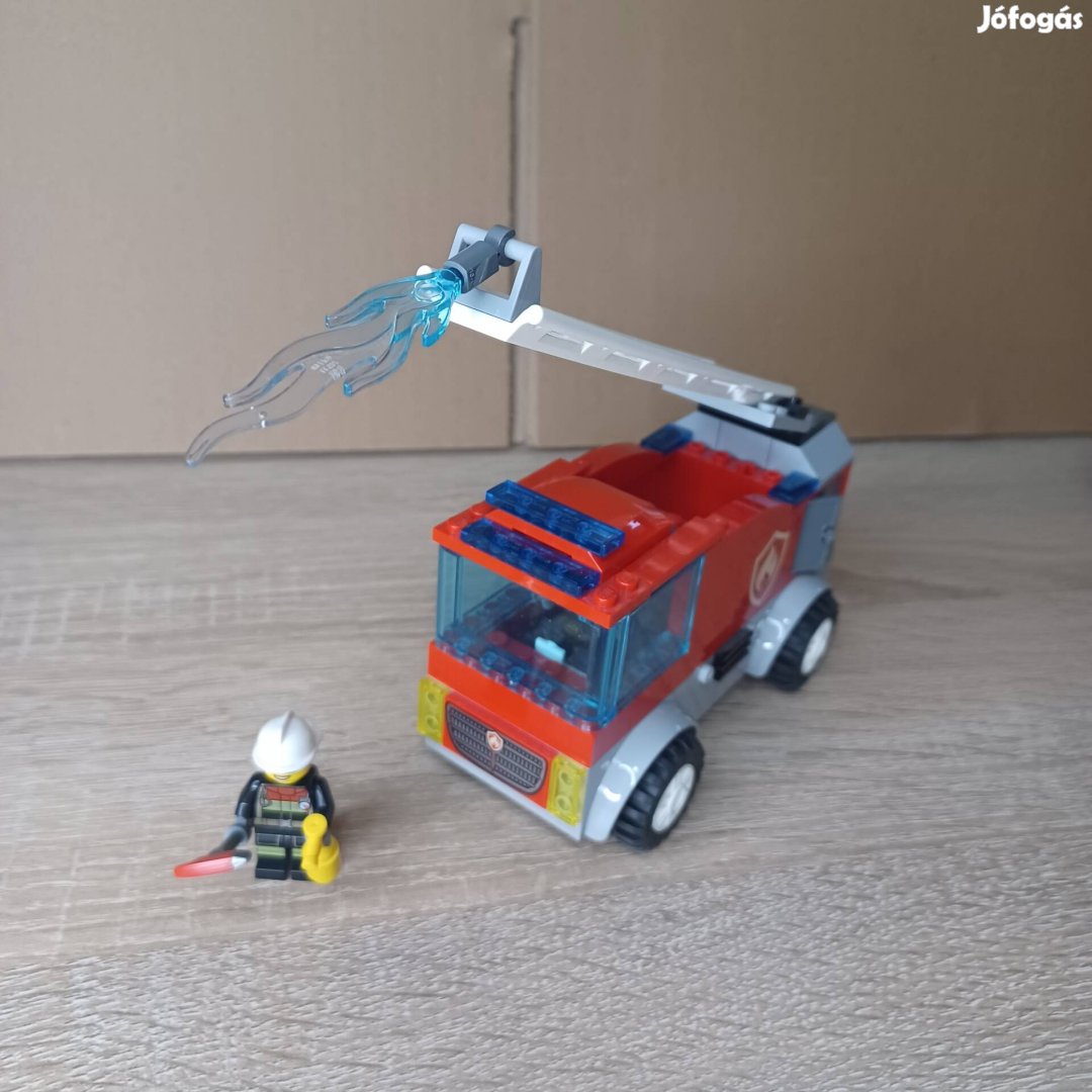 lego Létrás tűzoltó autó  60280