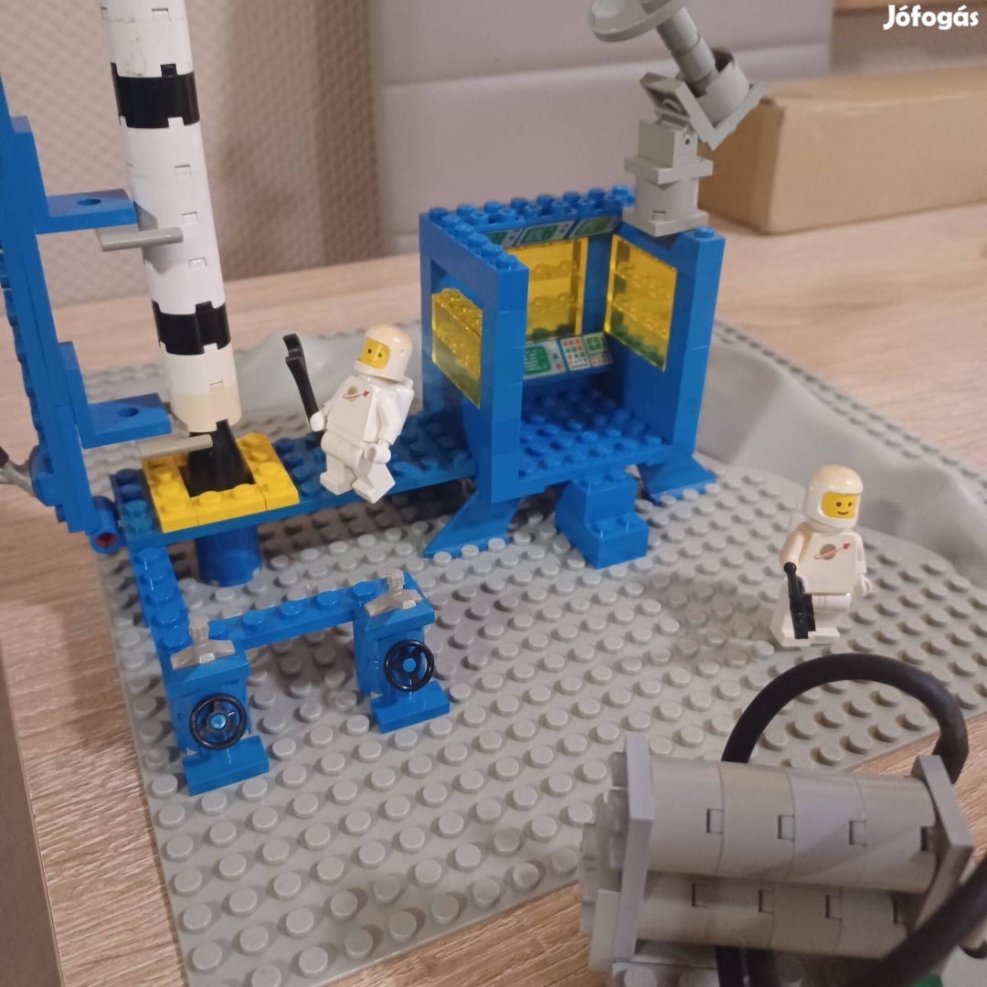 lego space Alpha 1 rocket base 483