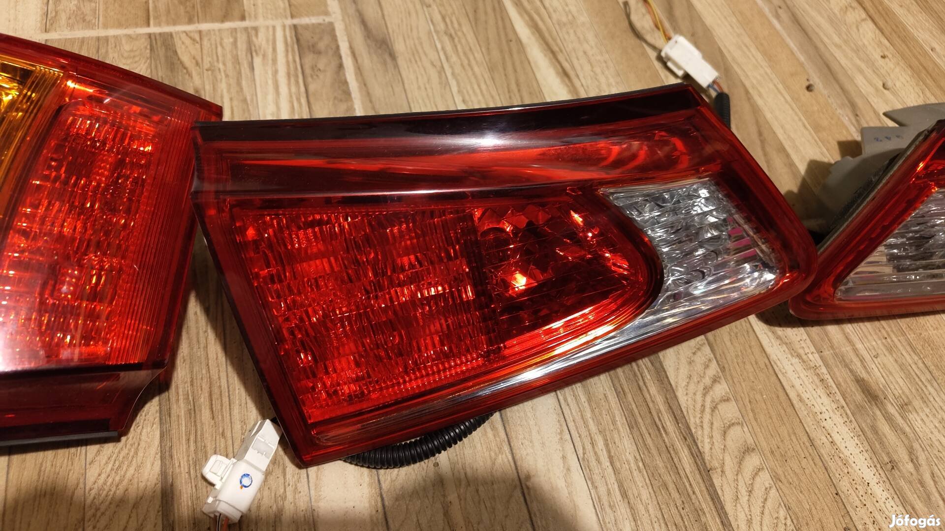 lexus is220d is250 hátsó faceliftes lámpasor