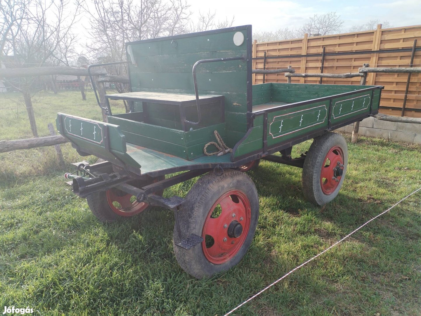 lovas kocsi felújított