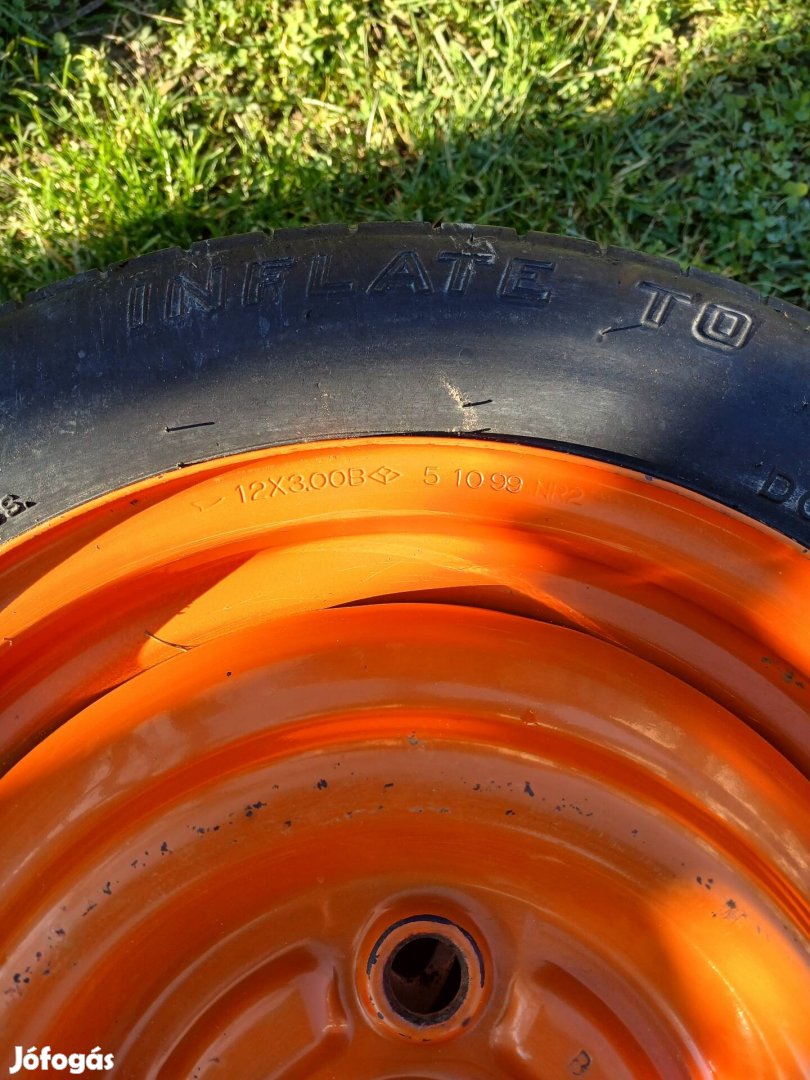 mankókerék 4 csavarhelyes