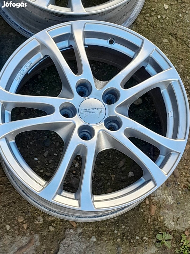 mazda Nissan Mitsubishi Suzuki Toyota Renault r16 5x114.3 felni 