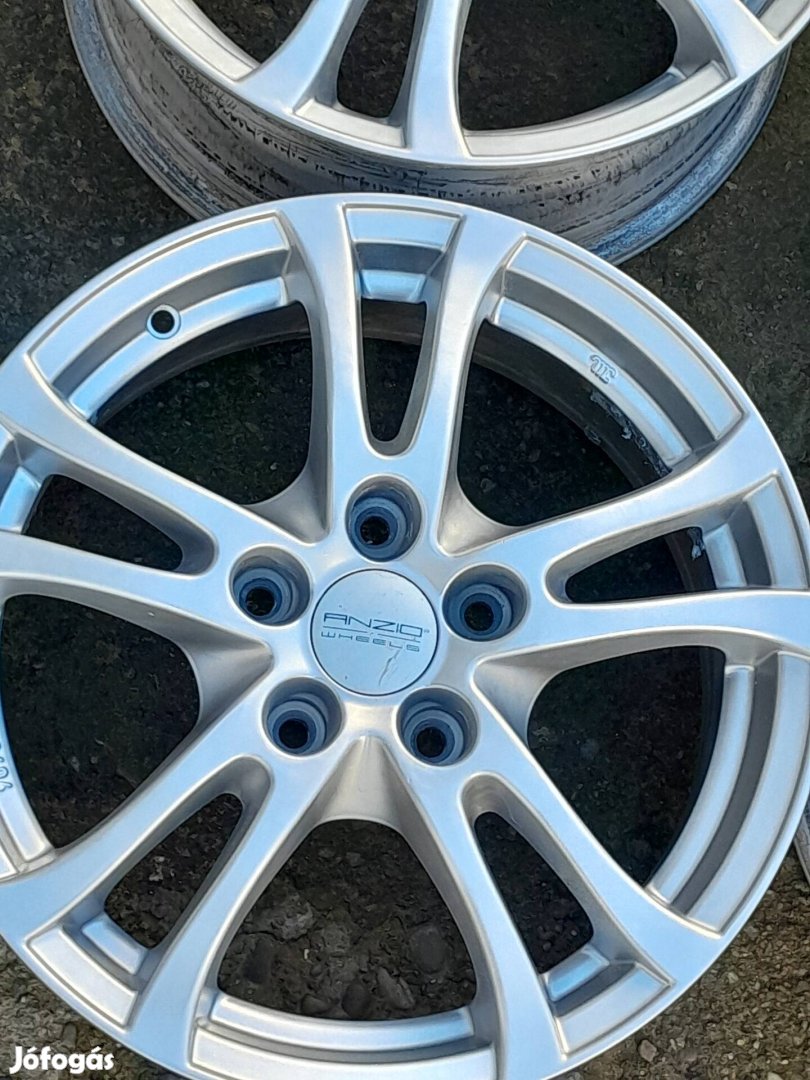 mazda Nissan Mitsubishi Suzuki Toyota Renault r16 5x114.3 felni 