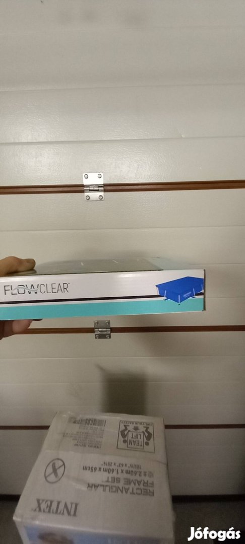 medence új, bontatlan csomagolásban