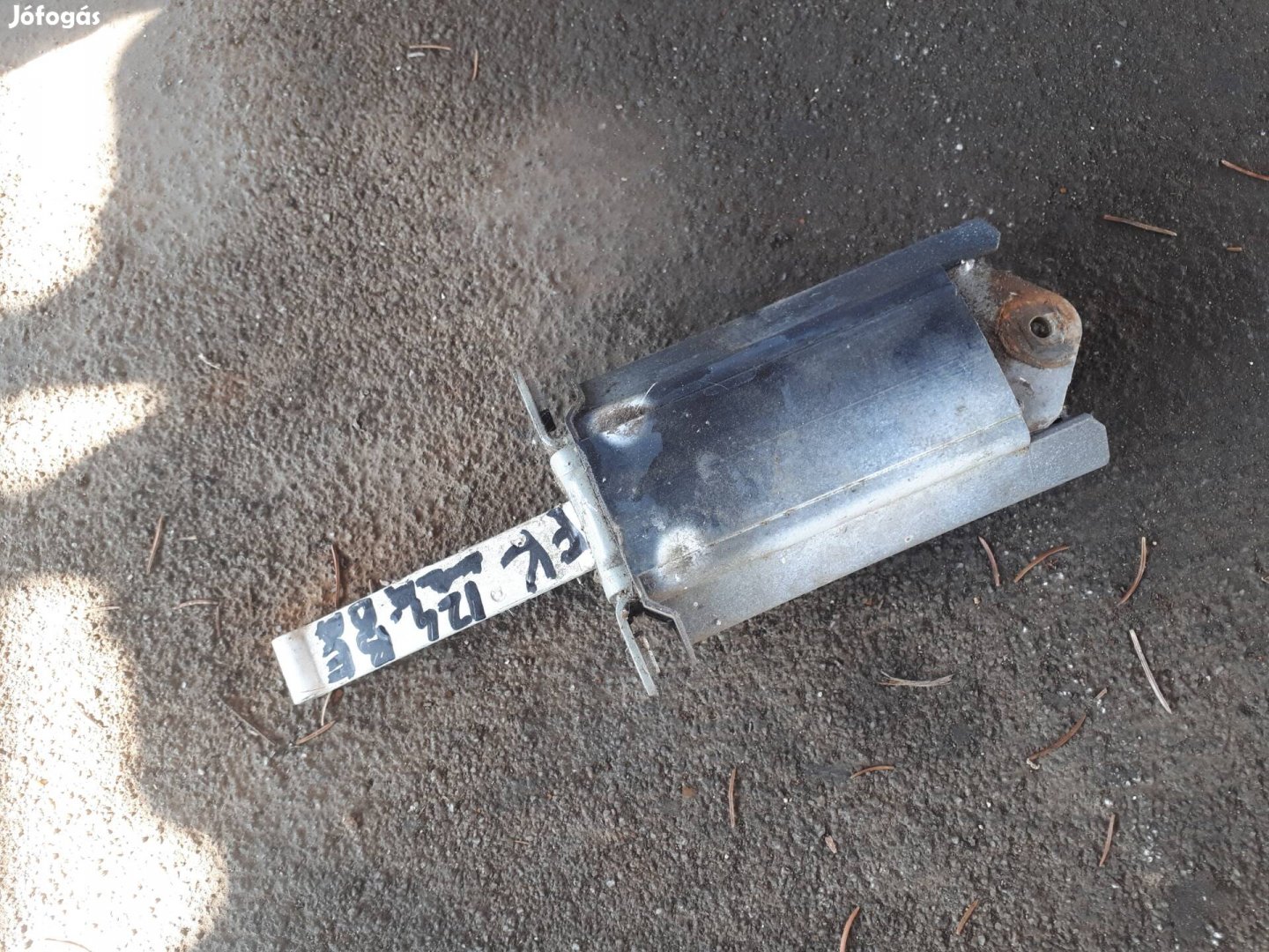 mercedes W124  bal első ajtóhatároló 