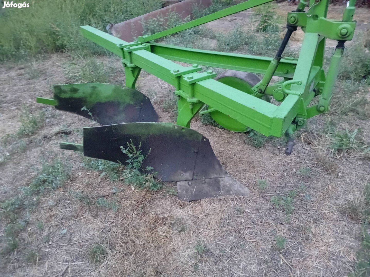 mezőgazdasági gépek eladók 