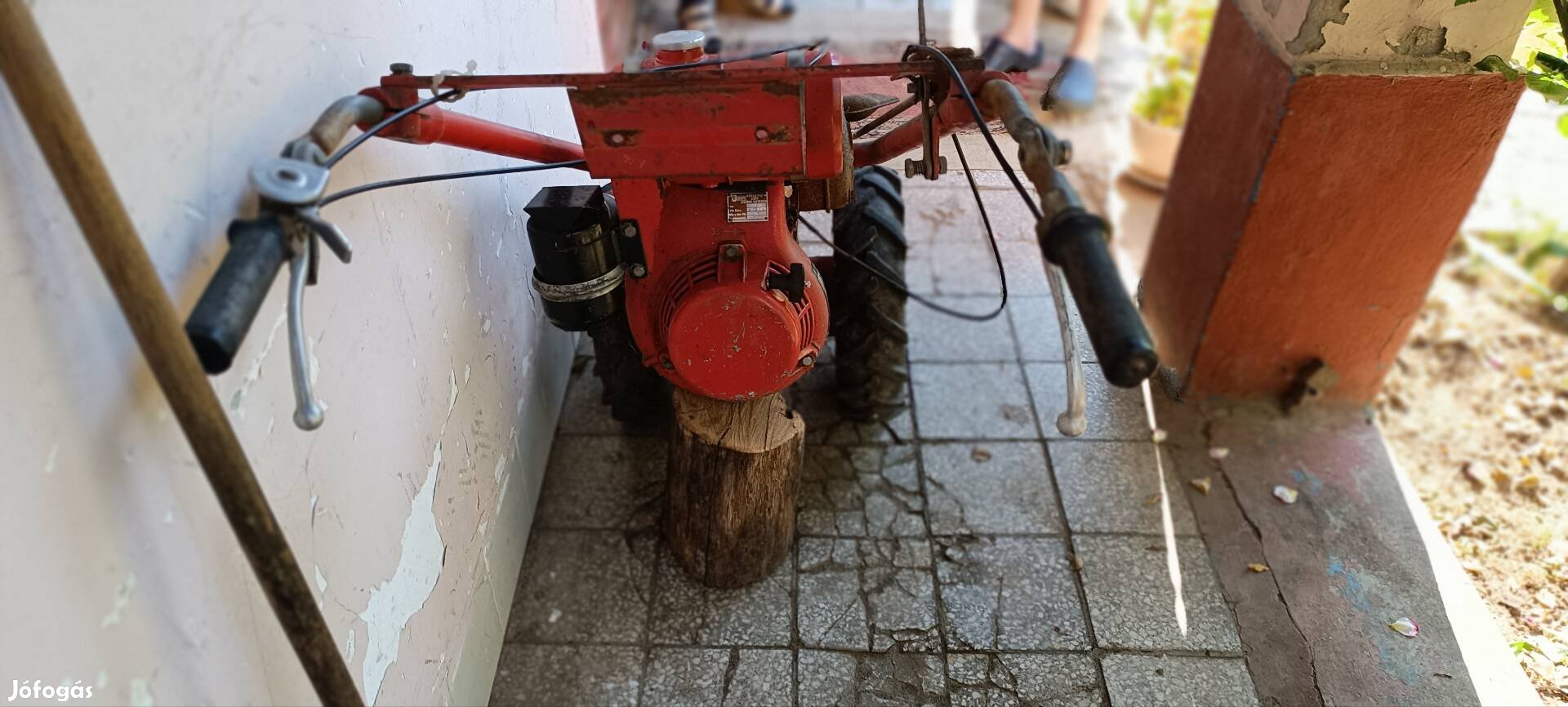 mf70 kis traktor 