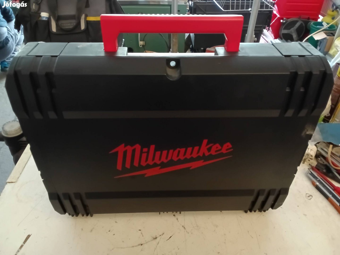 milwaukee akkumulátoros csavarbehajtó koffer 