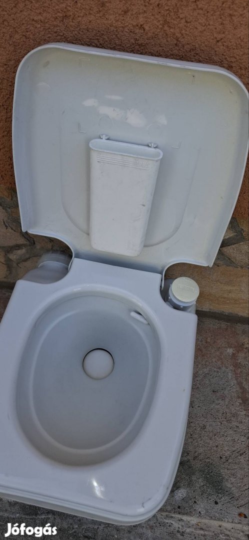 mobil kemping wc