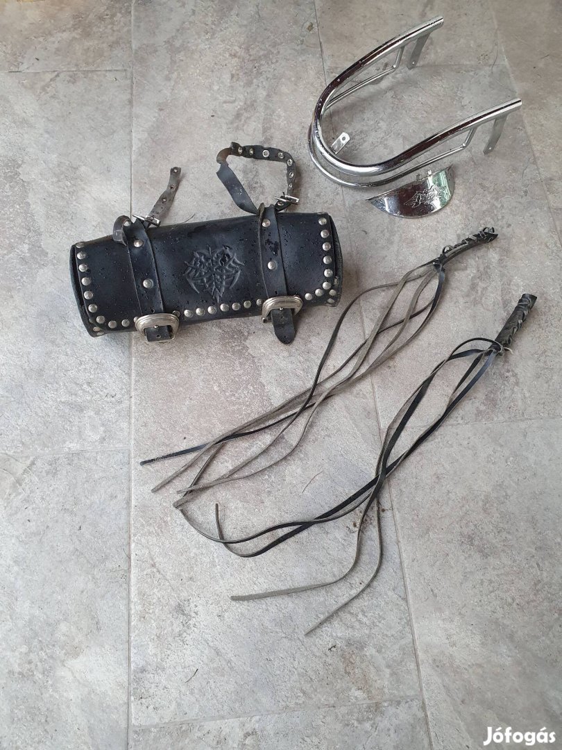 motor táska bőr kiegészítő, króm dísz chopper