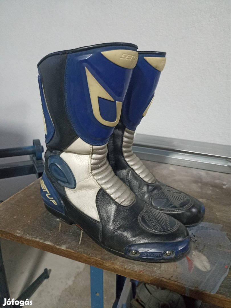motoros csizma eladó