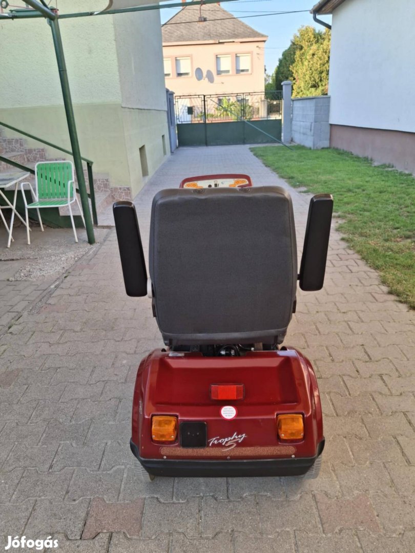 mozgást segítő moped