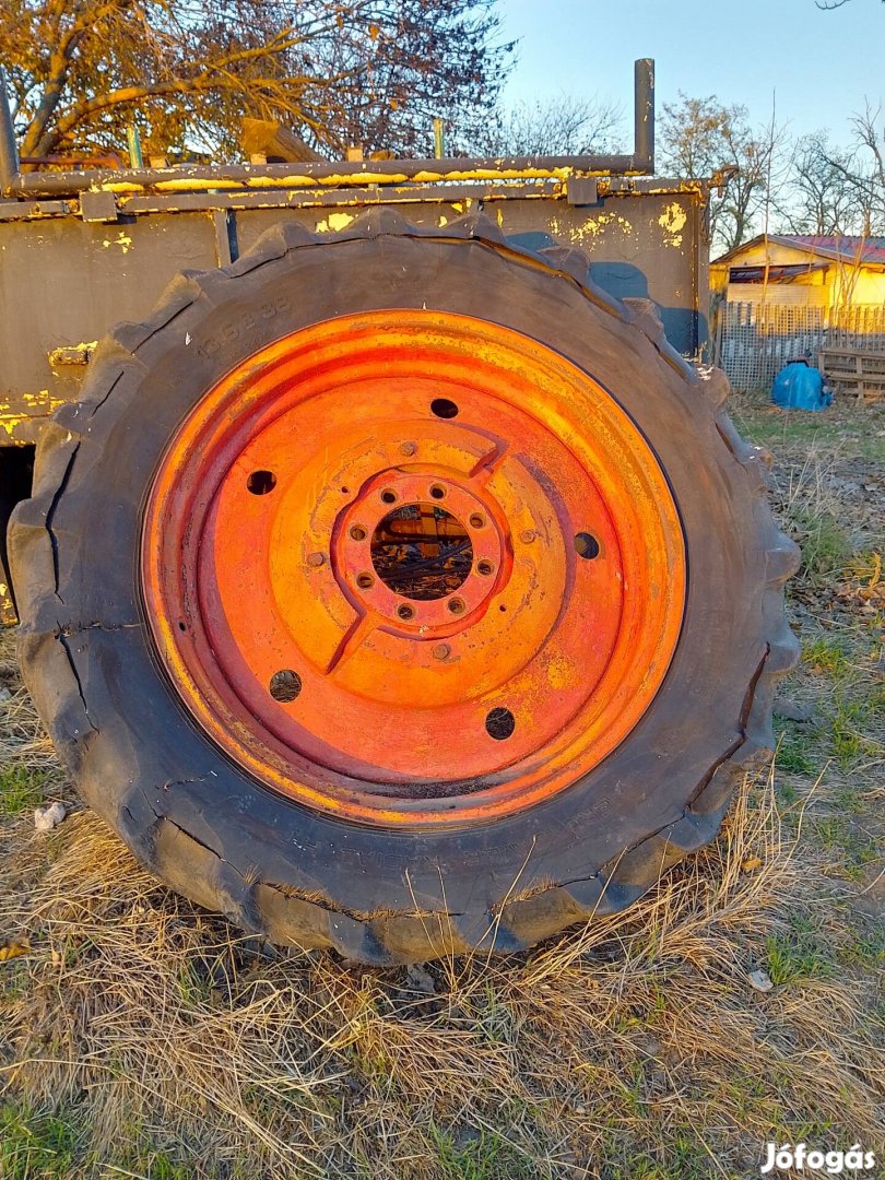 mtz 50-80 hátsó felni kerék.