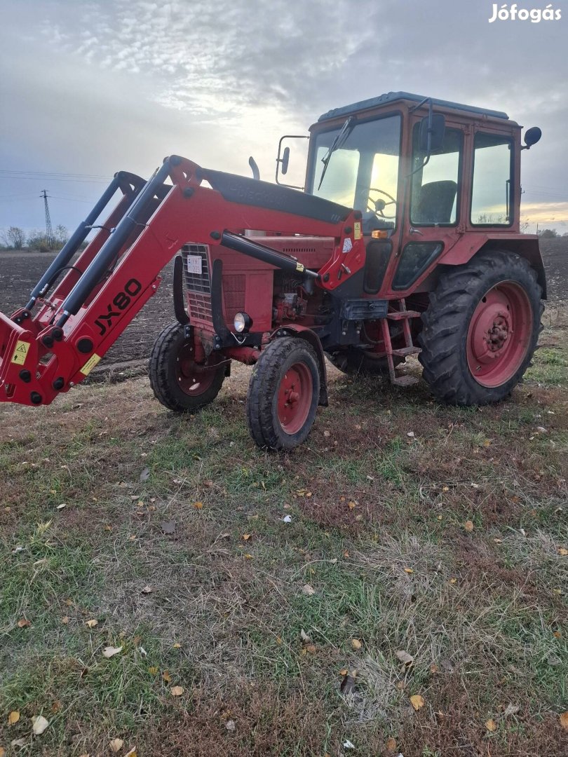 mtz 550 , a homlokrakodó feláras