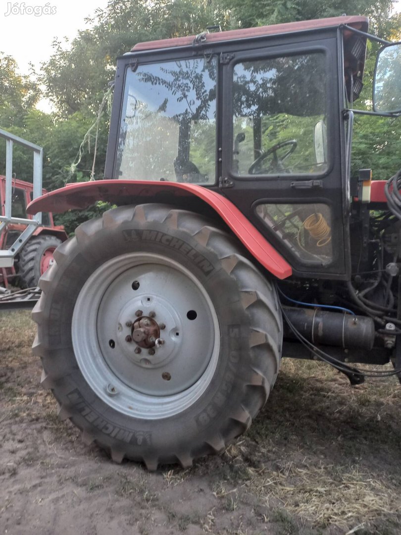 mtz 920.3  bontodik fülke hátulja.