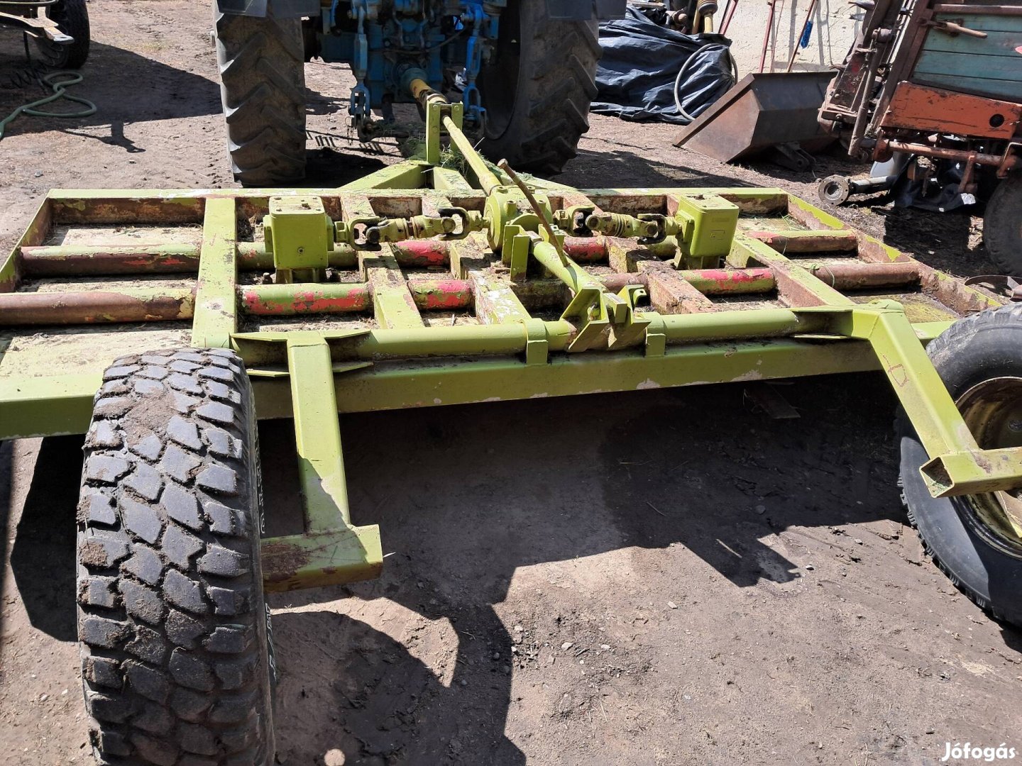 mtz után szartepo eladó.