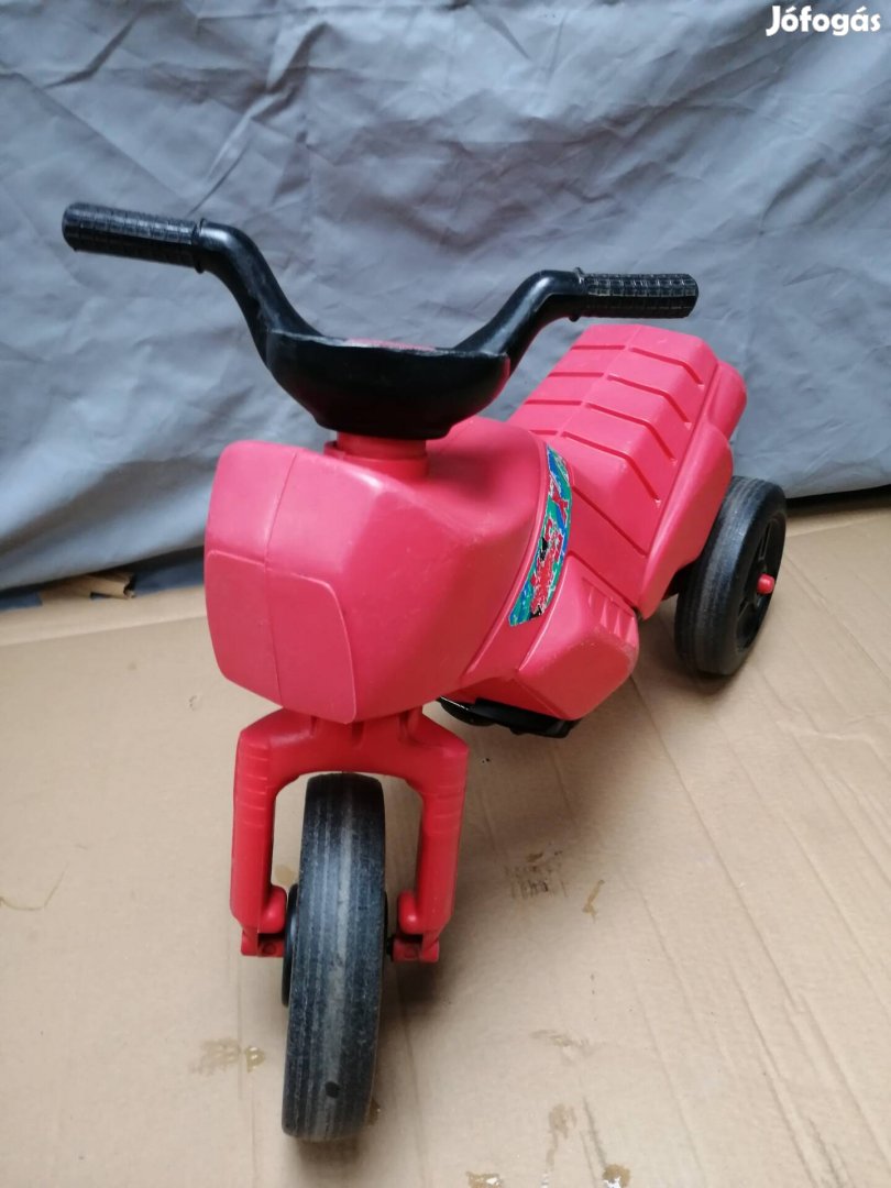 műanyag gyerek motor