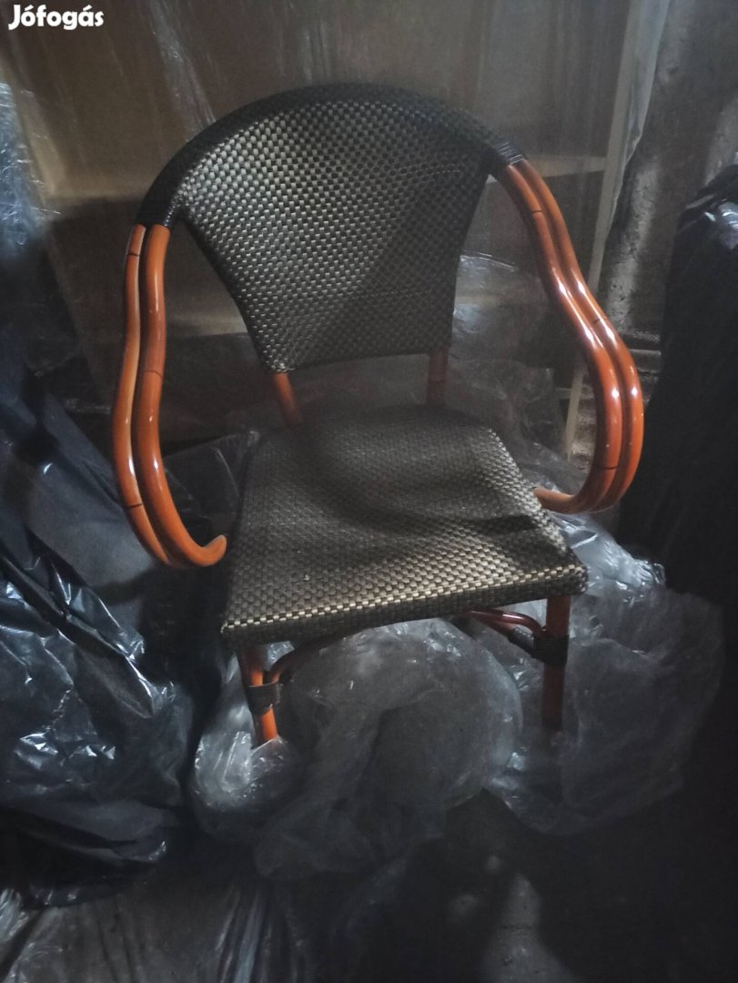 műrattan bambusz vázas karosszék