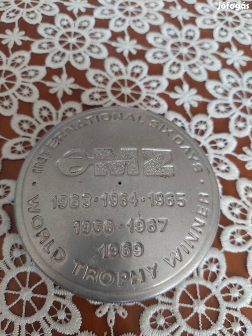 mz trophy gyári tanksapka. 