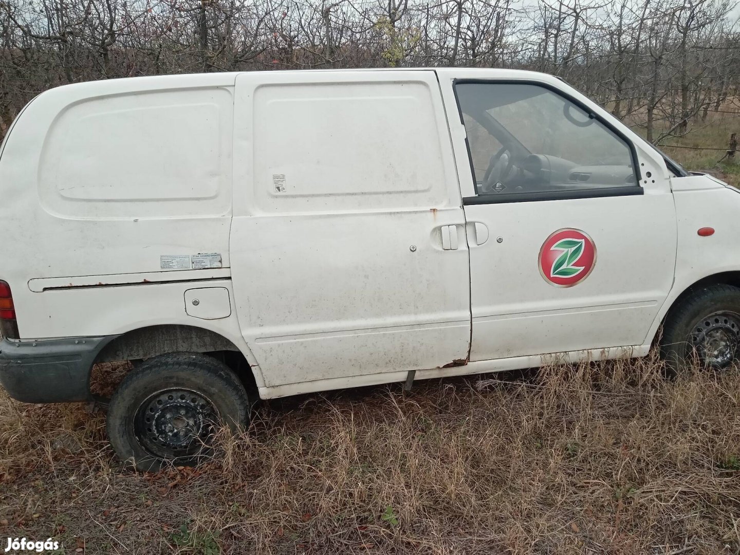 nissan vanette kisteherauto furgon egyben botasra vagy amire akarod