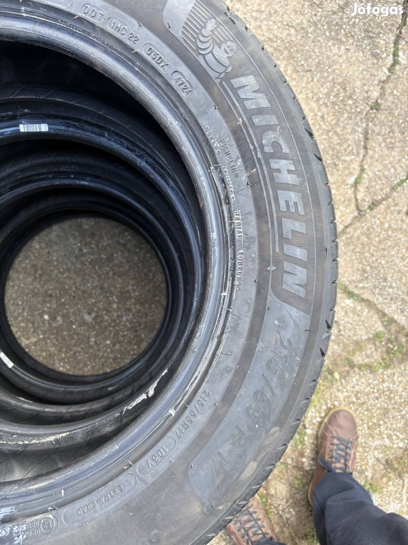 nyári Michelin Primacy 4 215/65 R17