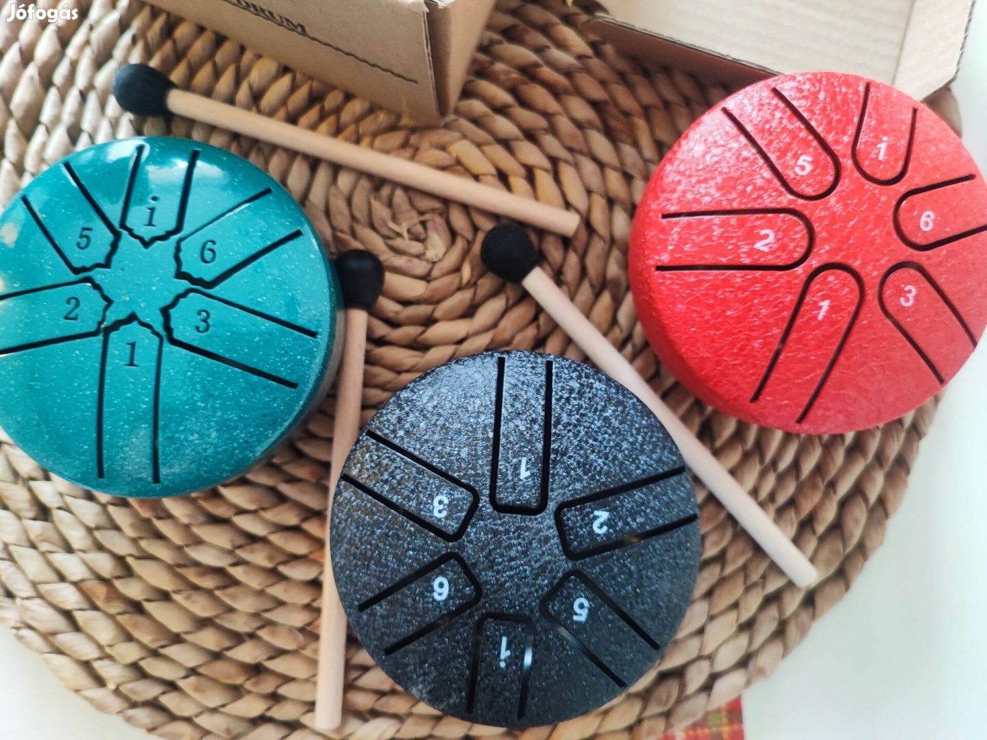 nyelvdob, tongue drum 8 cm átmérő, 6 hang, új