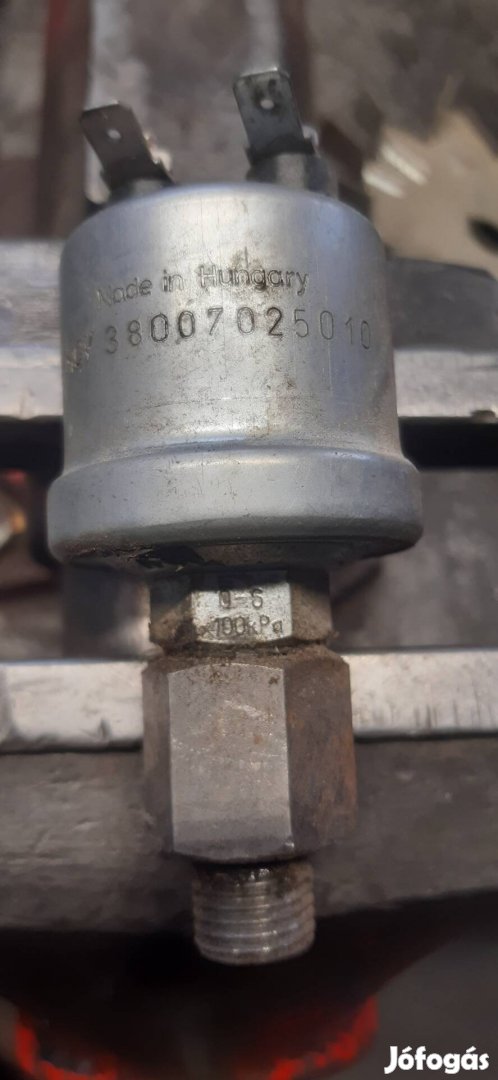 olajnyomás-jeladó vagy olajgomba, 