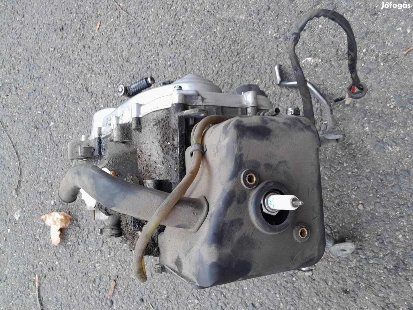 olasz tipusú robogó motorikus alkatrészek