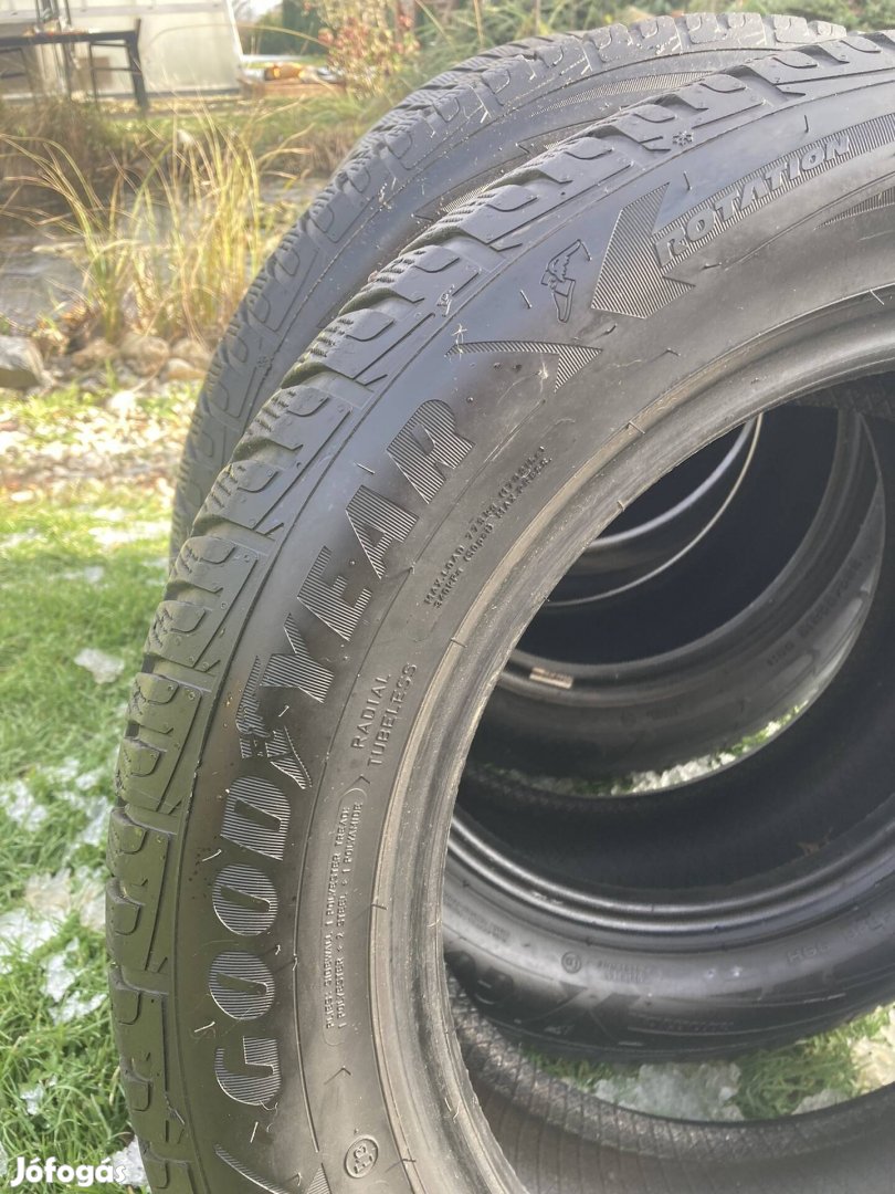 oodyear Ultragrip 225/55 R16 H99 téligumi garnitúra