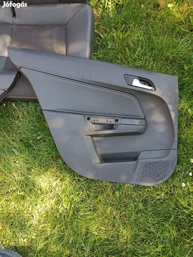 opel Astra H Caravan hátsó ülés szett