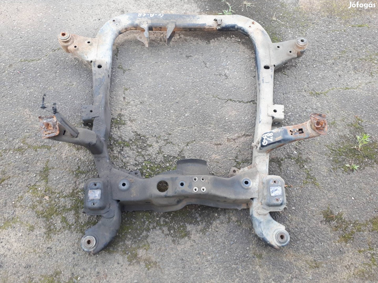 opel Astra  G, 1.8 benzines  első bölcső 