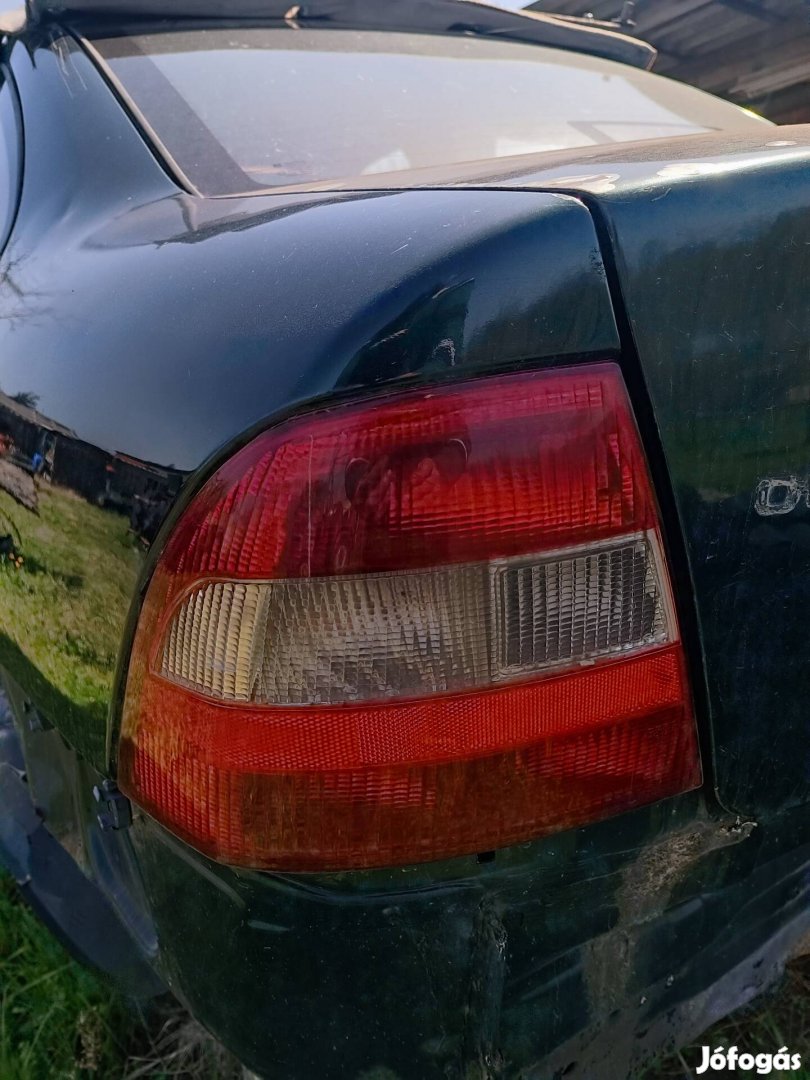 opel Vectra b hátsó lámpa párban