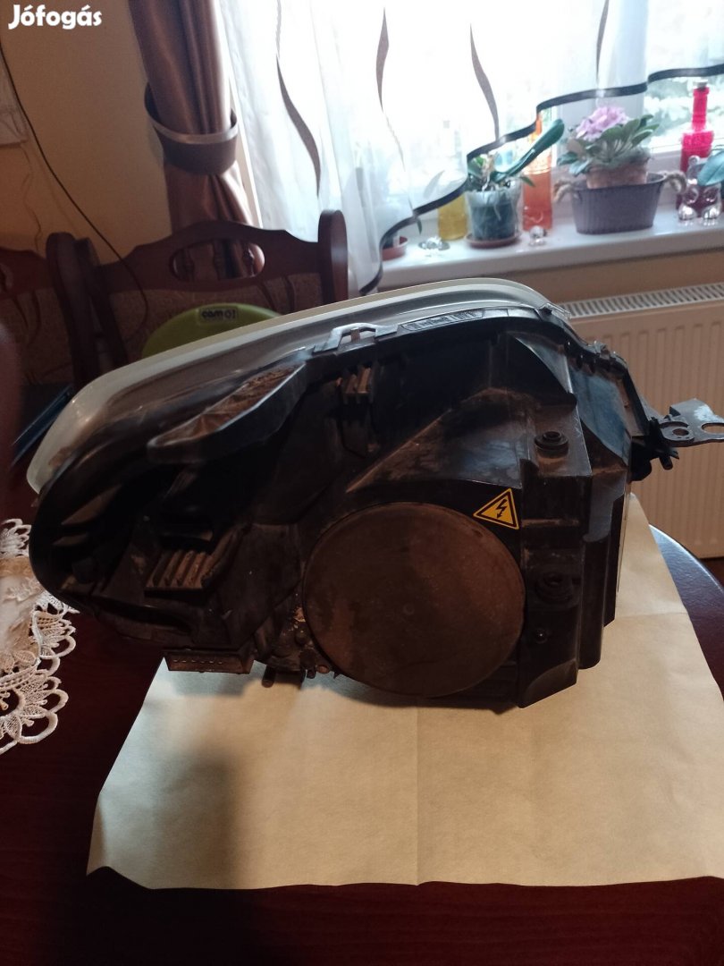 opel Zafira B bal első lámpa xenon 