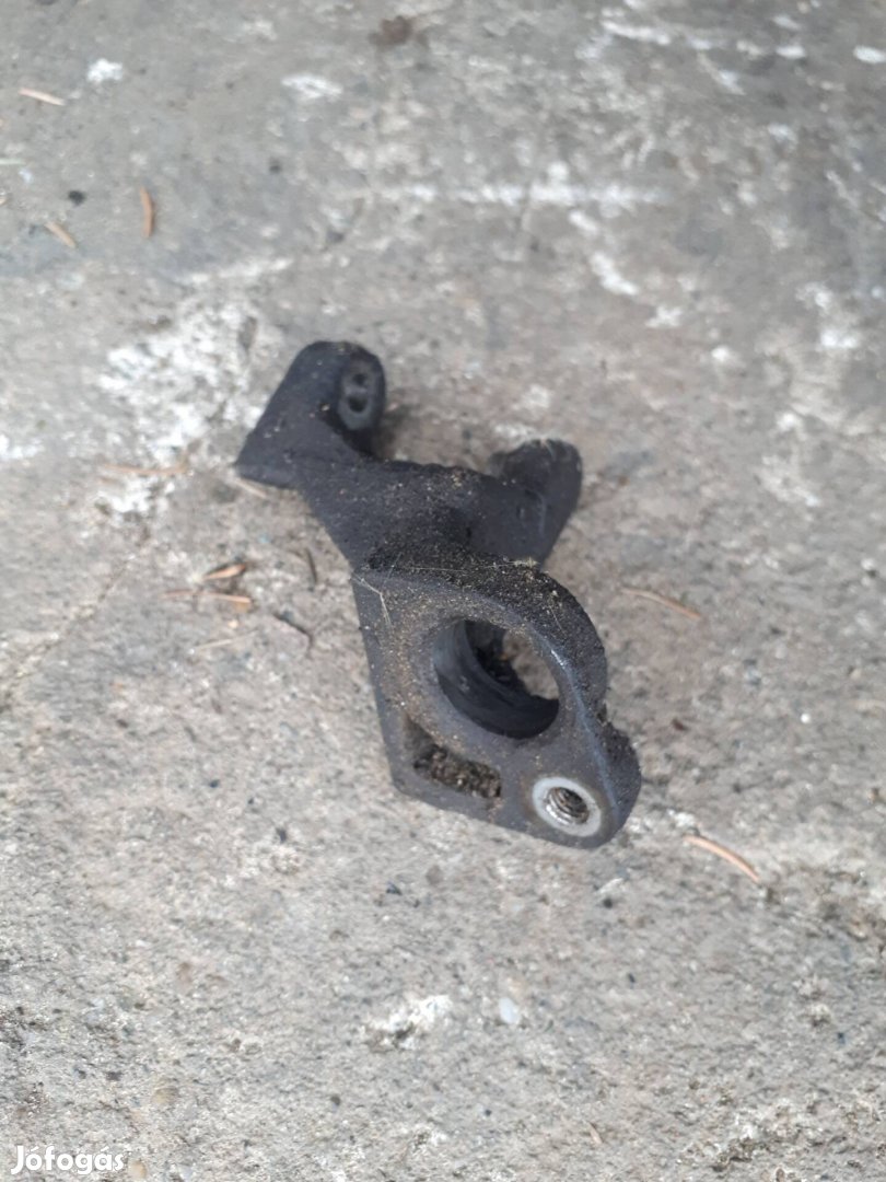 opel astra   F, G, Corsa B  főtengely  jeladó tartó 