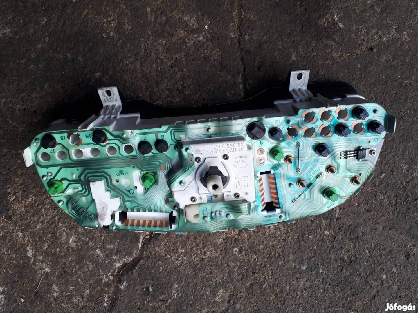 opel astra   F,  műszerfal óra fordulatmérős 