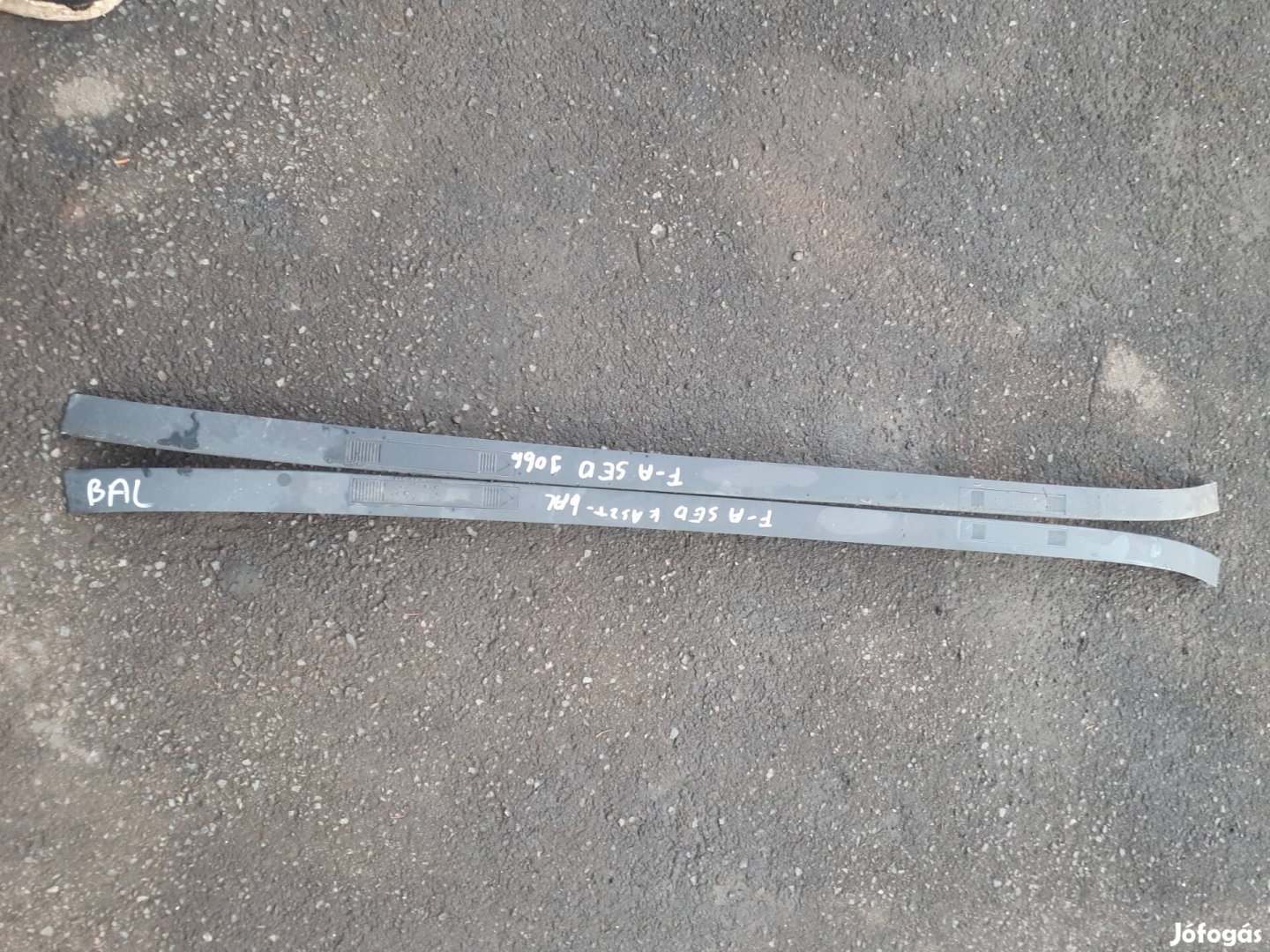 opel astra   F,  sedan  1998  gyári tetődiszléc 