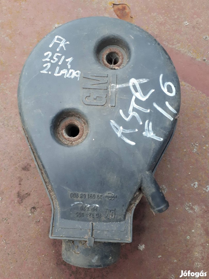 opel astra  f , 1.6  injektor felső levegőcső  GM 90 324 005