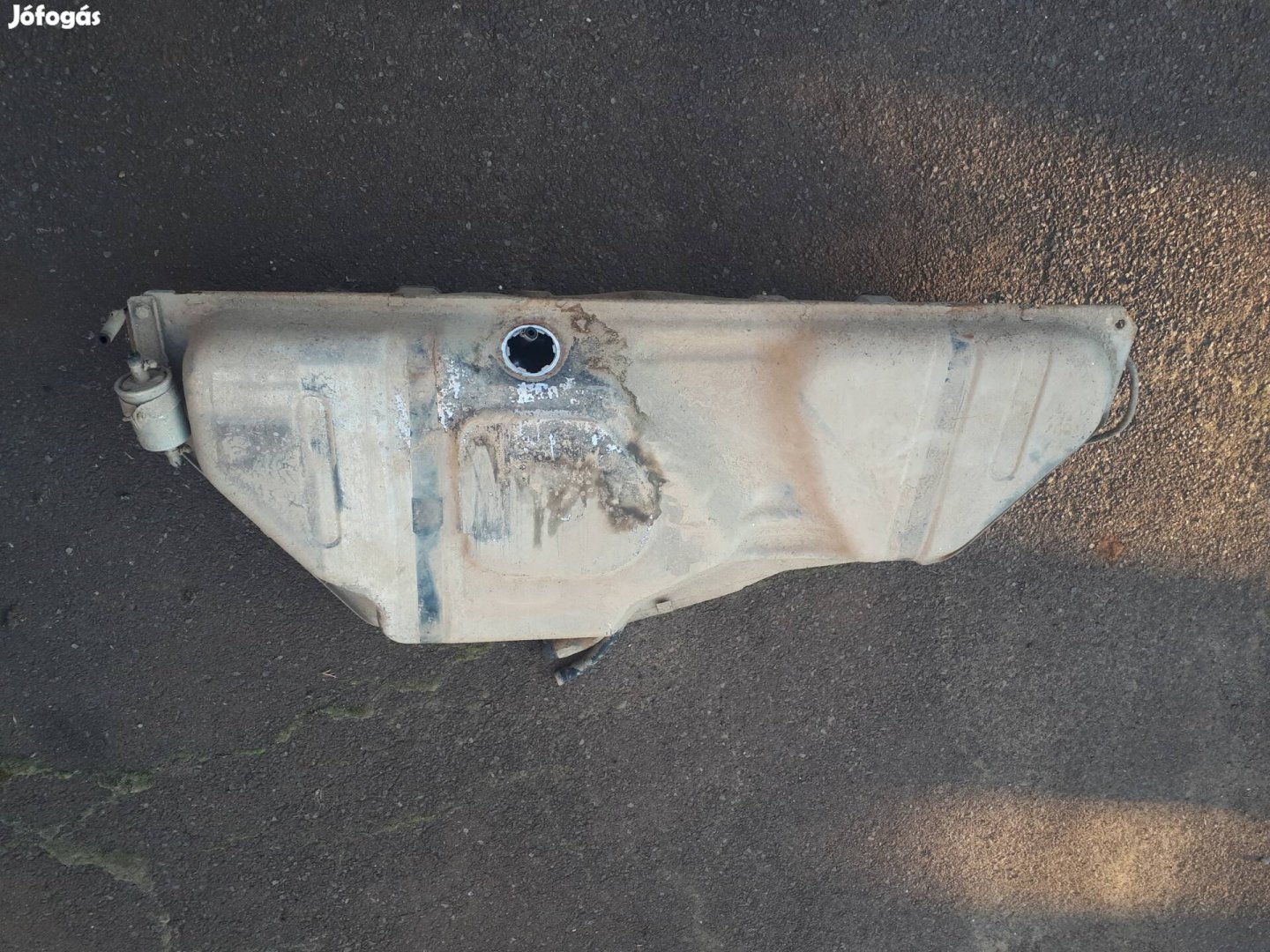 opel astra f  sedan  1998  1.4  üzemanyagtank 