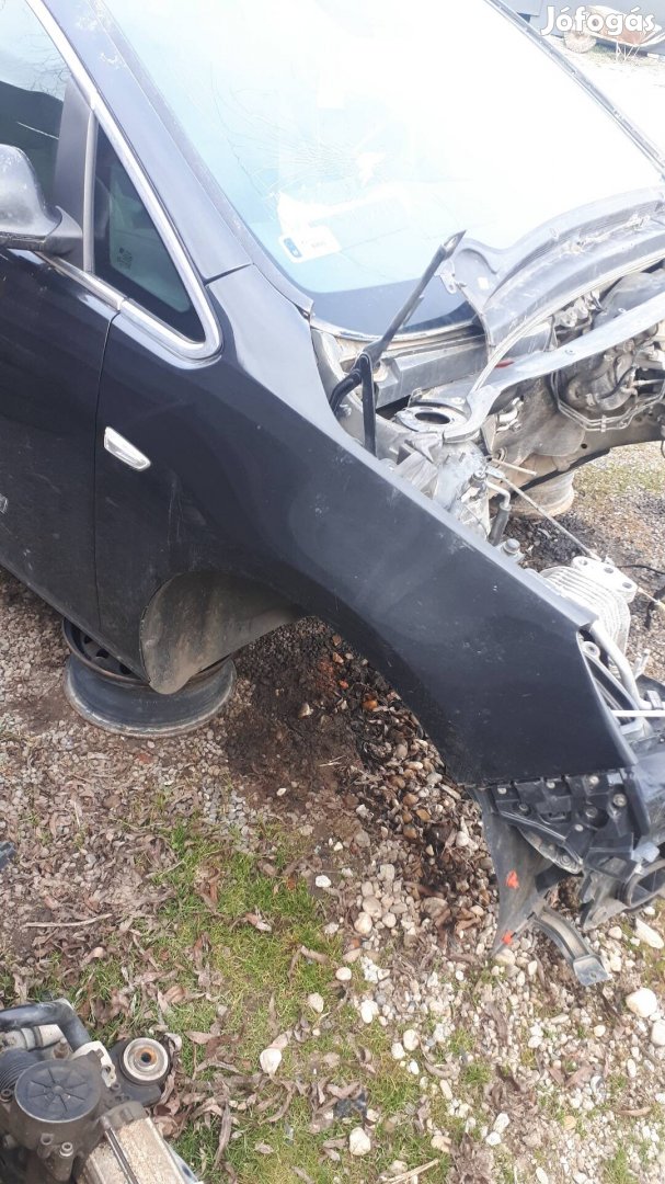 opel astra j jobb első sárvédő