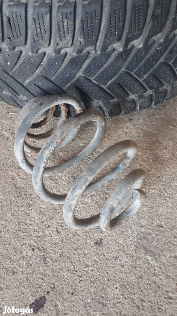 opel corsa  B,  hátsó rugó 