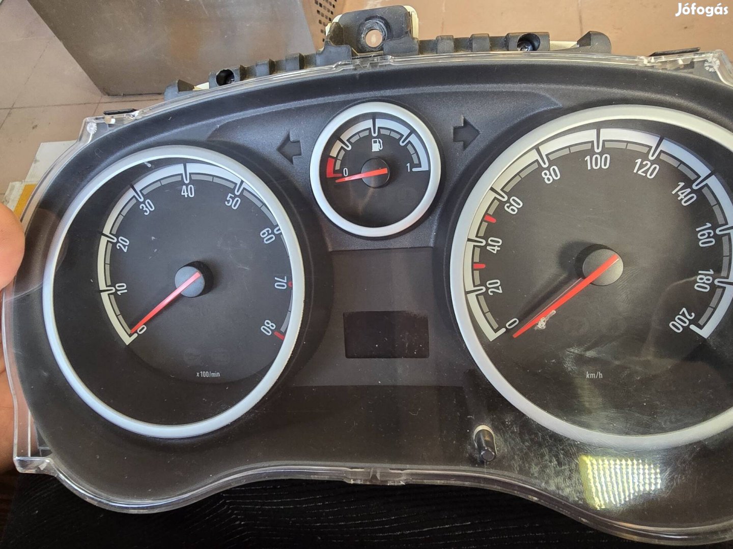 opel corsa d km óra