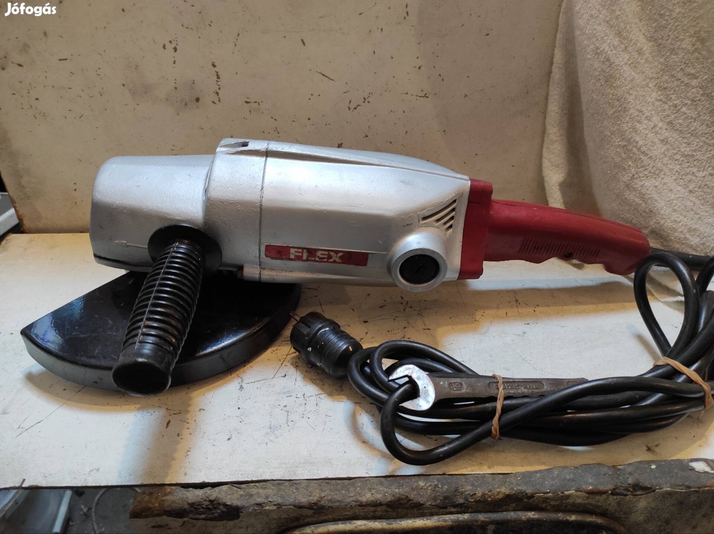 originál Flex 2100W-os sarokcsiszoló Makita anyával