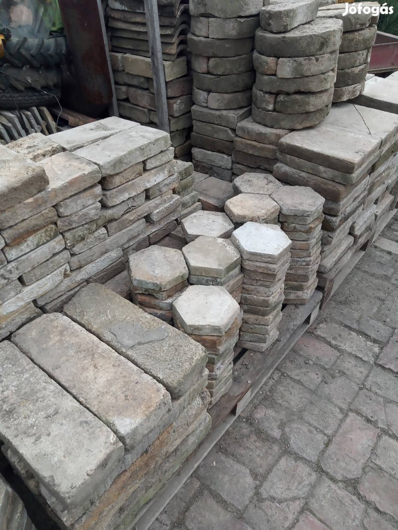 padlás téglák eladó