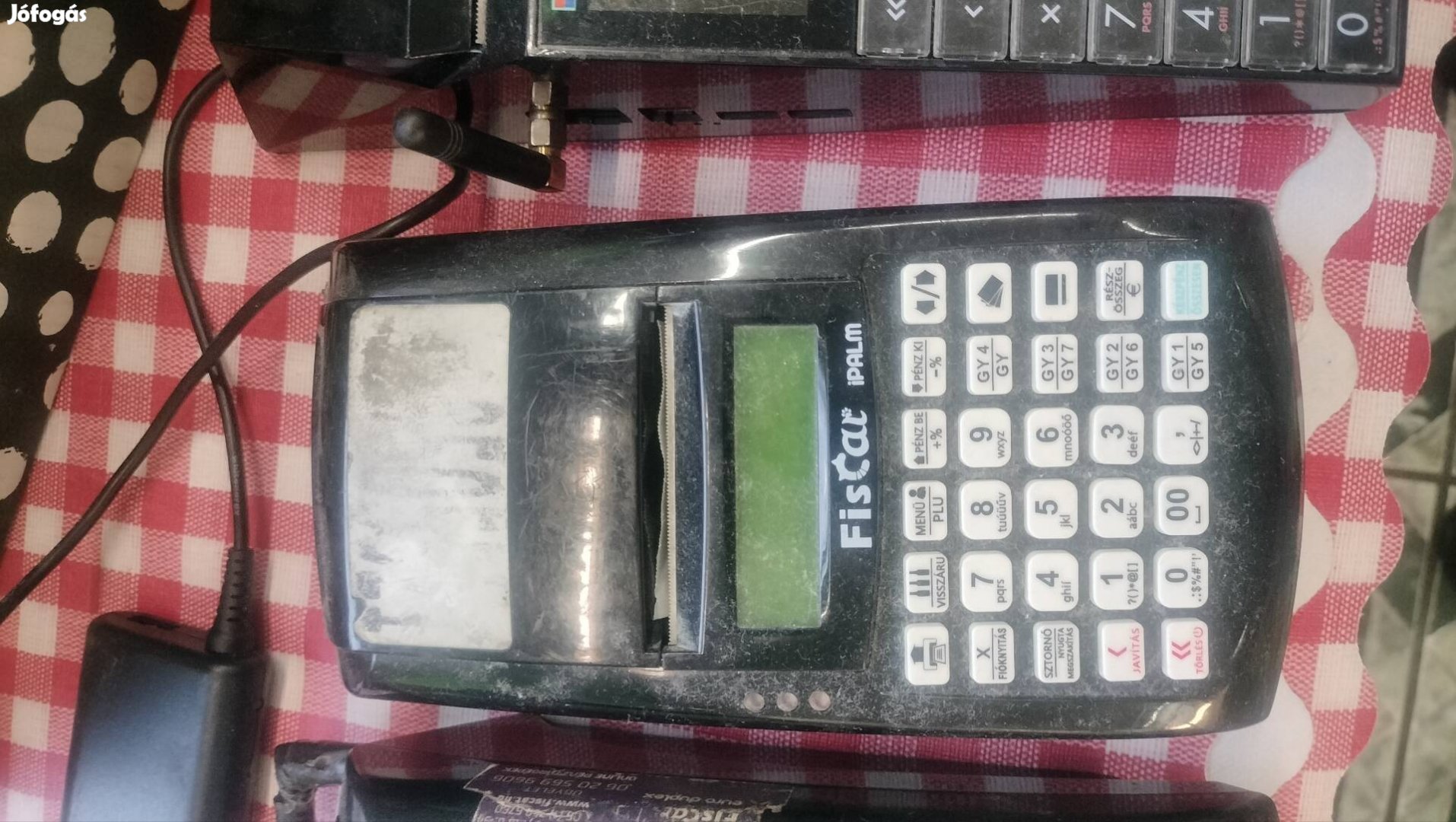 pénztárgép autós töltővel eladó