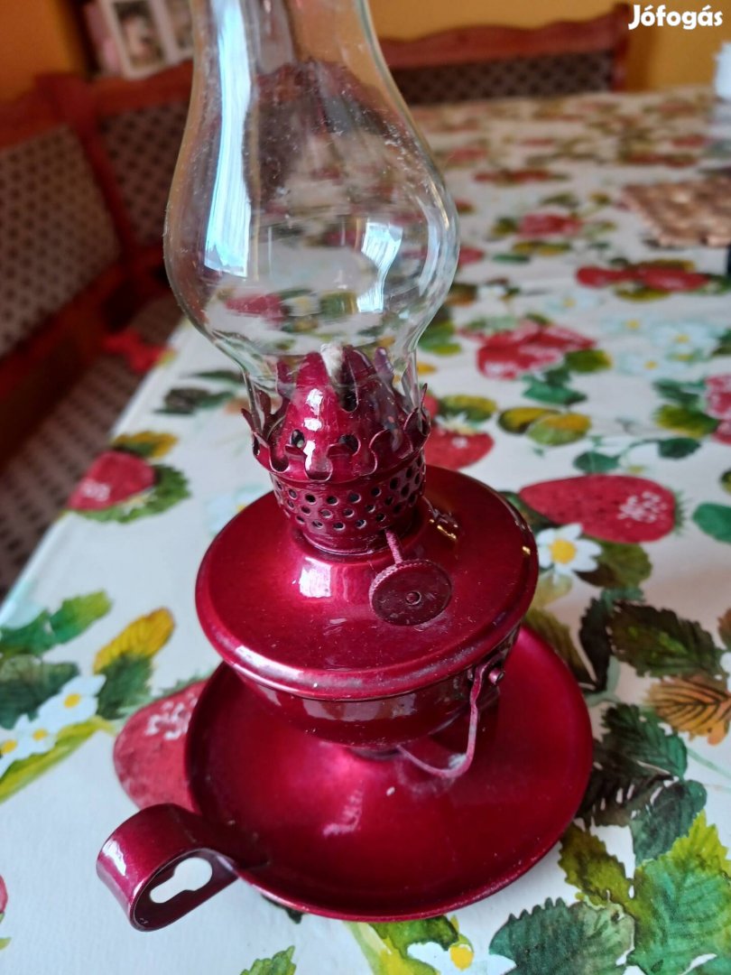 petróleum lámpa dísz